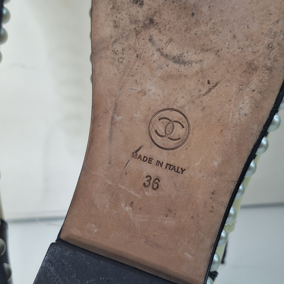 Auth Chanel lace up shoe - Picture 11 of 11